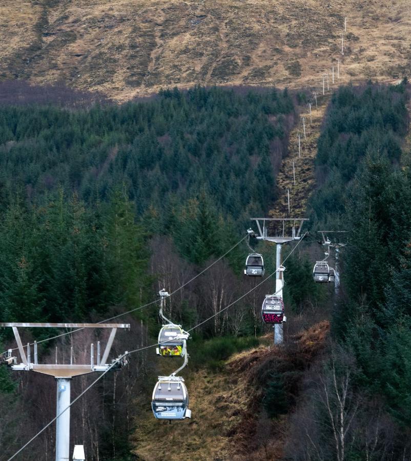 פורט ויליאם The Base Camp Hotel, Nevis Range מראה חיצוני תמונה